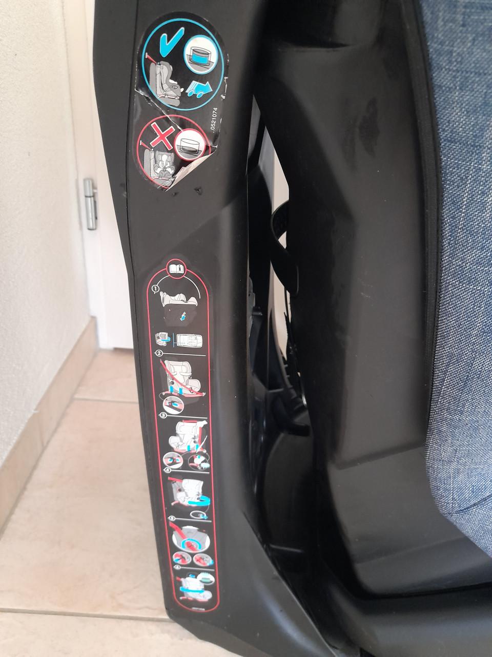 Maxi - cosi Axiss Draaibaar autostoel 9/18 kg  (in goede staat)