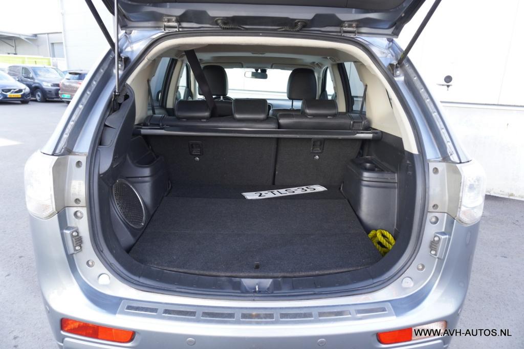 Mitsubishi Outlander 2.0 phev instyle