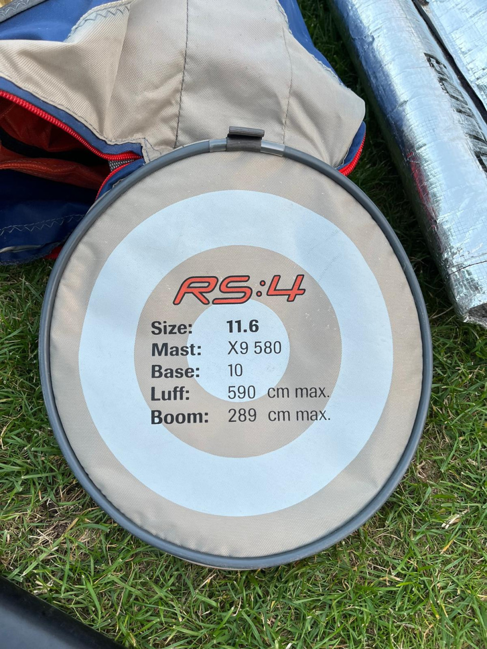 Neilpryde RS4 windsurfzeil 9,8 en 11,6 m2, met masten + giek