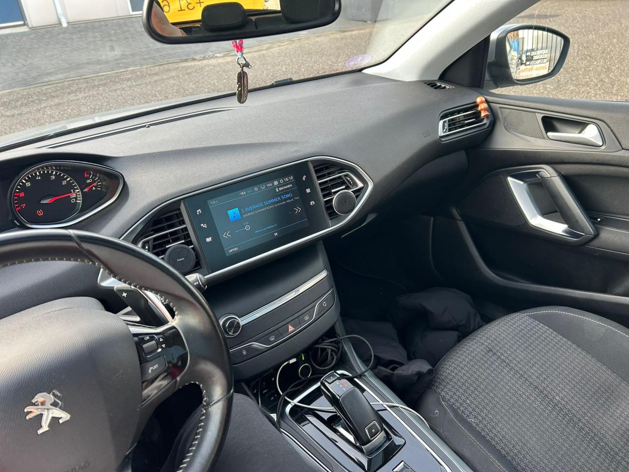 Peugeot 308 SW 1.2 PureTech Allure Automaat/Camera/Navi/Carplay//Pano