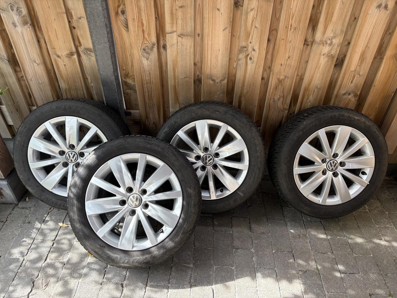 Winterbanden met velgen 205/55/R16 91H - VW B7