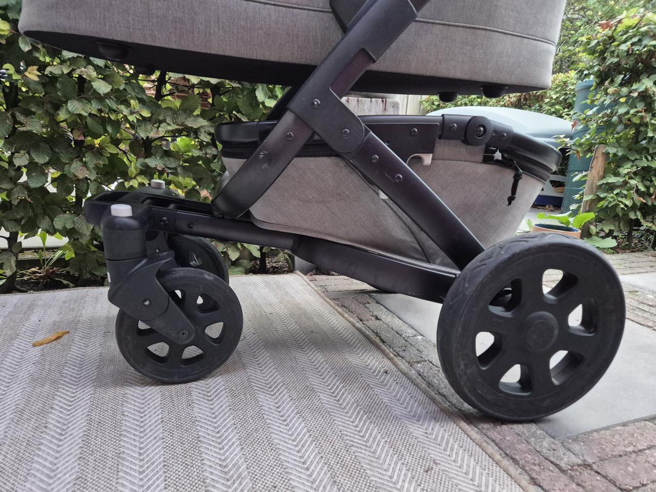 Kinderwagen Joolz Geo2 grijs/zwart