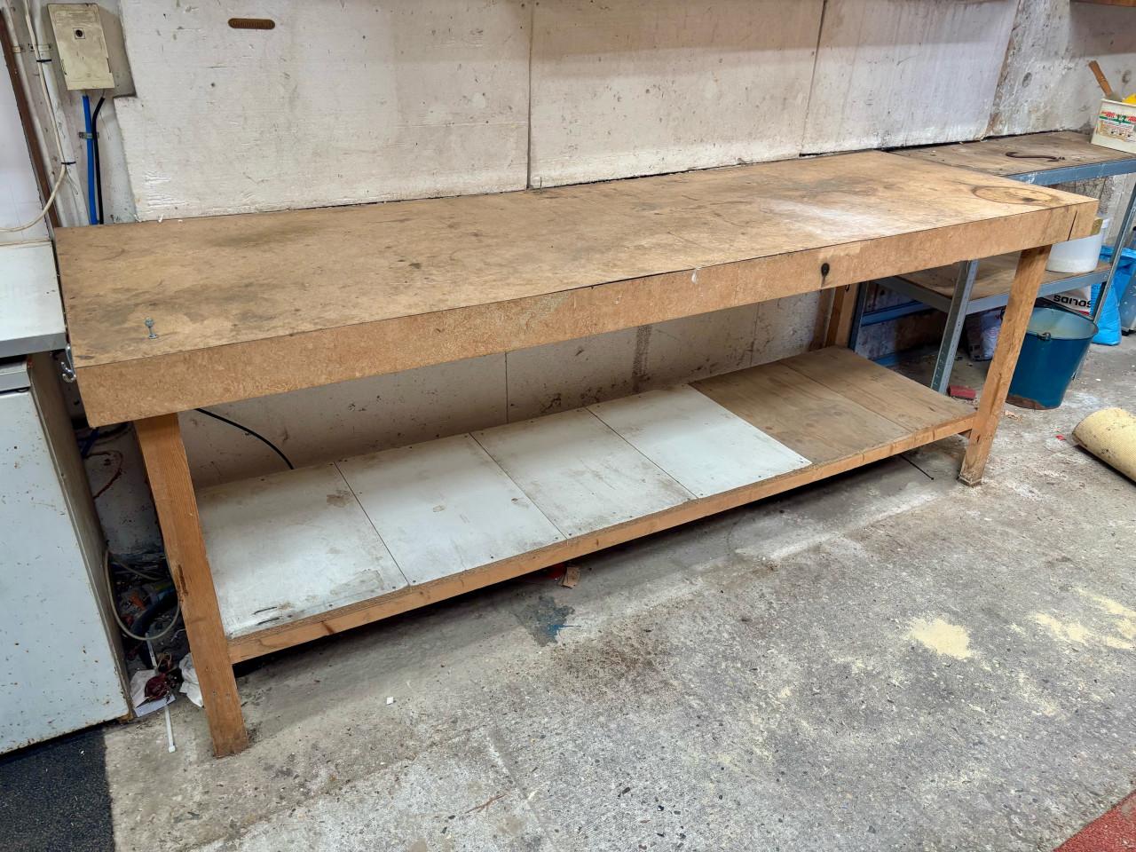 Degelijke grote werkbank