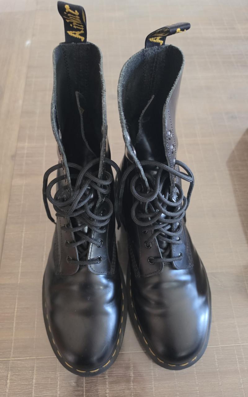 Dr. Martens