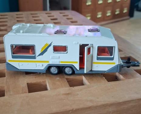 Metalen caravan