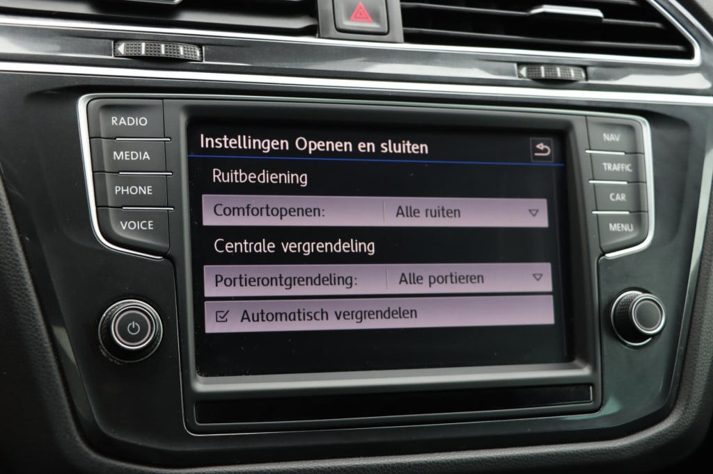 Volkswagen Tiguan 1.4 tsi connected series