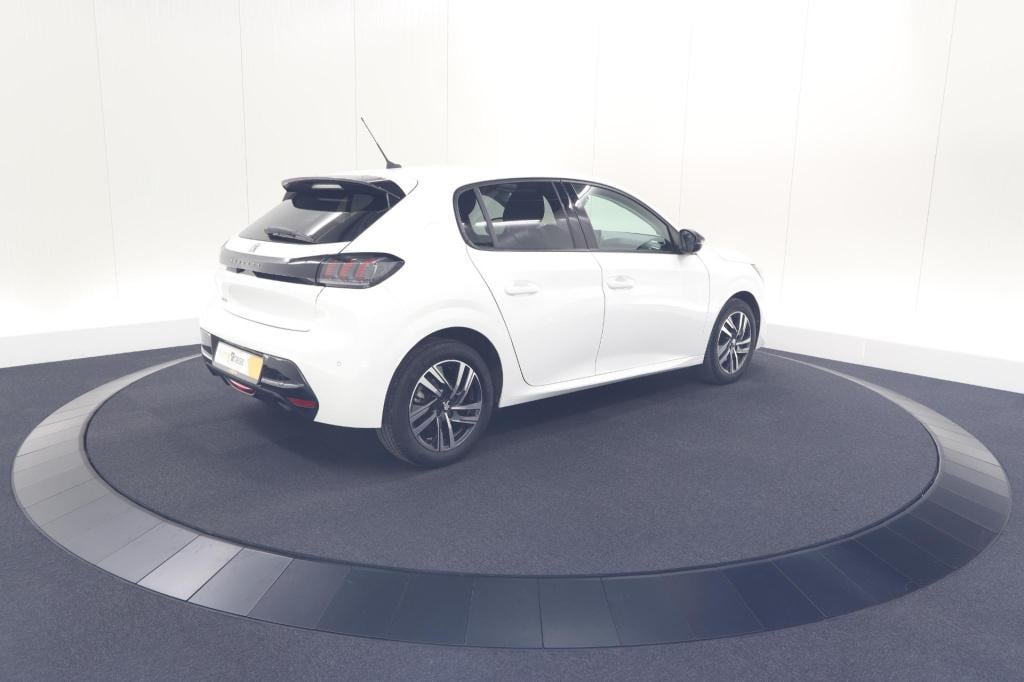 Peugeot 208 puretech 100 pk allure | apple carplay | parkeersensoren | lich