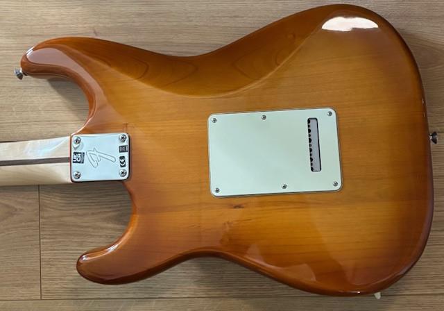 Prachtige Fender stratocaster als nieuw!