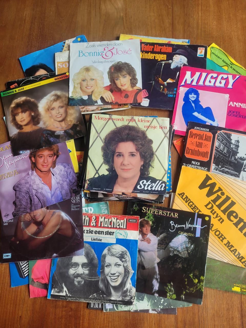 40 Nederlandstalige singles