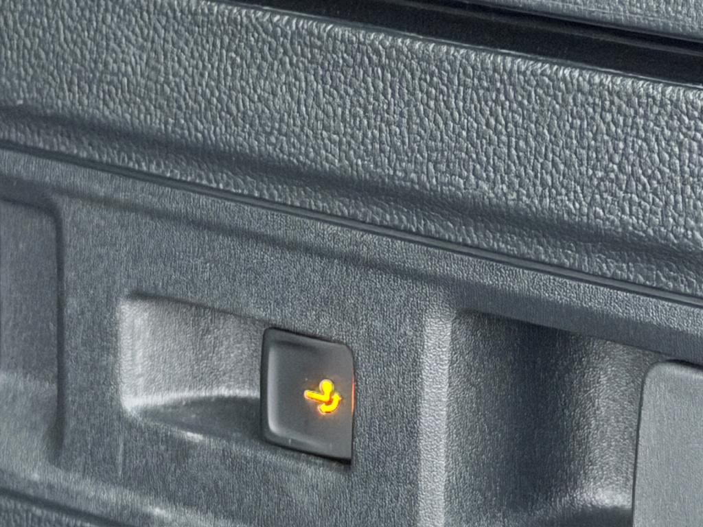 Volkswagen Passat variant 1.5 ehybrid business | dode hoek | camera | trekh