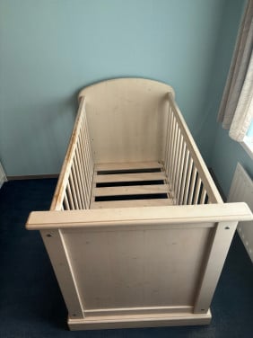 Houten ledikant