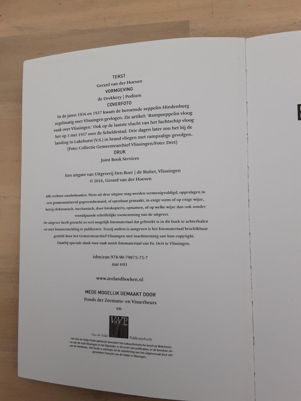 Blauw geruite ziel - Gerard van der Hoeven