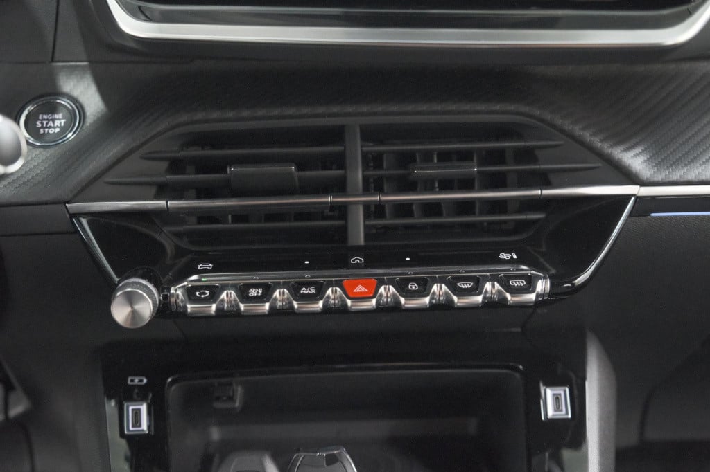 Peugeot 208 hybrid 136 e-dcs6 gt | camera | navigatie | parkeersensoren