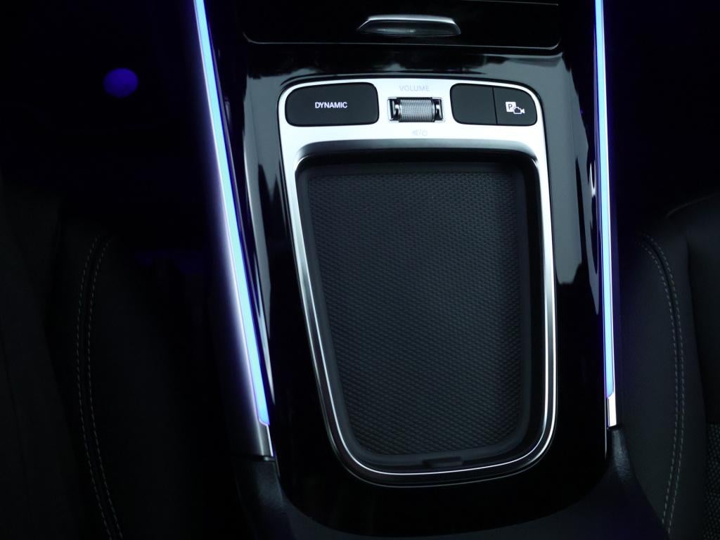 Mercedes-Benz Eqb 250+ essential line 7p. 71 kwh | parkeerpakket met achter