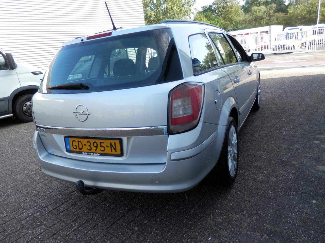 Auto Garant Biedt Aan: Opel Astra 1.4 Business