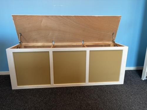 Houten deken- speelgoedkist 2 stuks