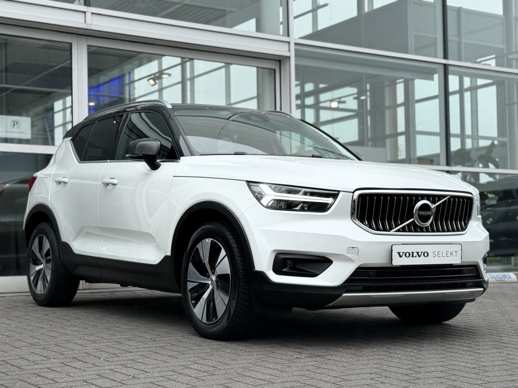 Volvo XC40 t5 262pk recharge business pro| navi| keyless| led| getint glas|