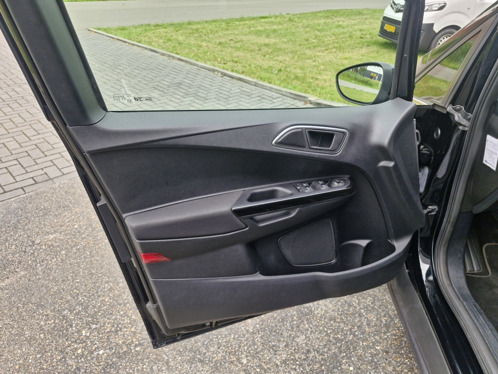 Ford B-max 1.0 ecob. titanium