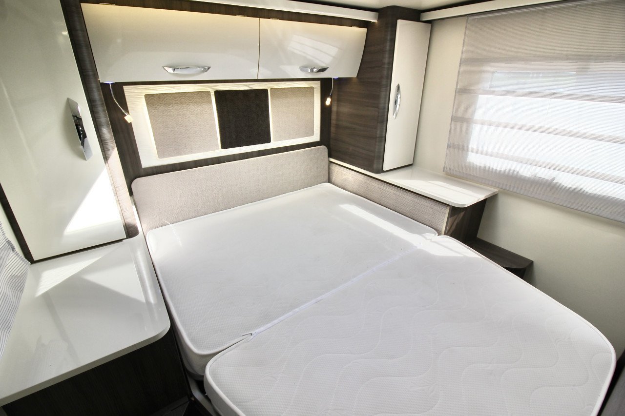 Mclouis Carat 480G (Queensbed+Hefbed,AUTOMAAT, Eerste eigenaar, Nieuwstaat)
