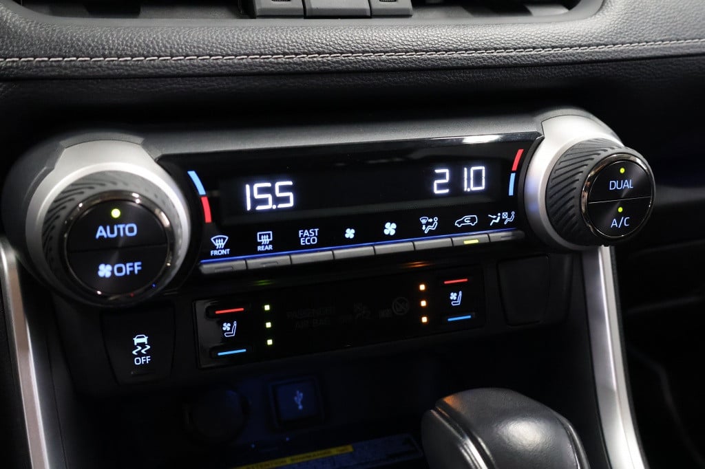 Toyota Rav4 2.5 hybrid awd executive premium pack panoramadak nl auto