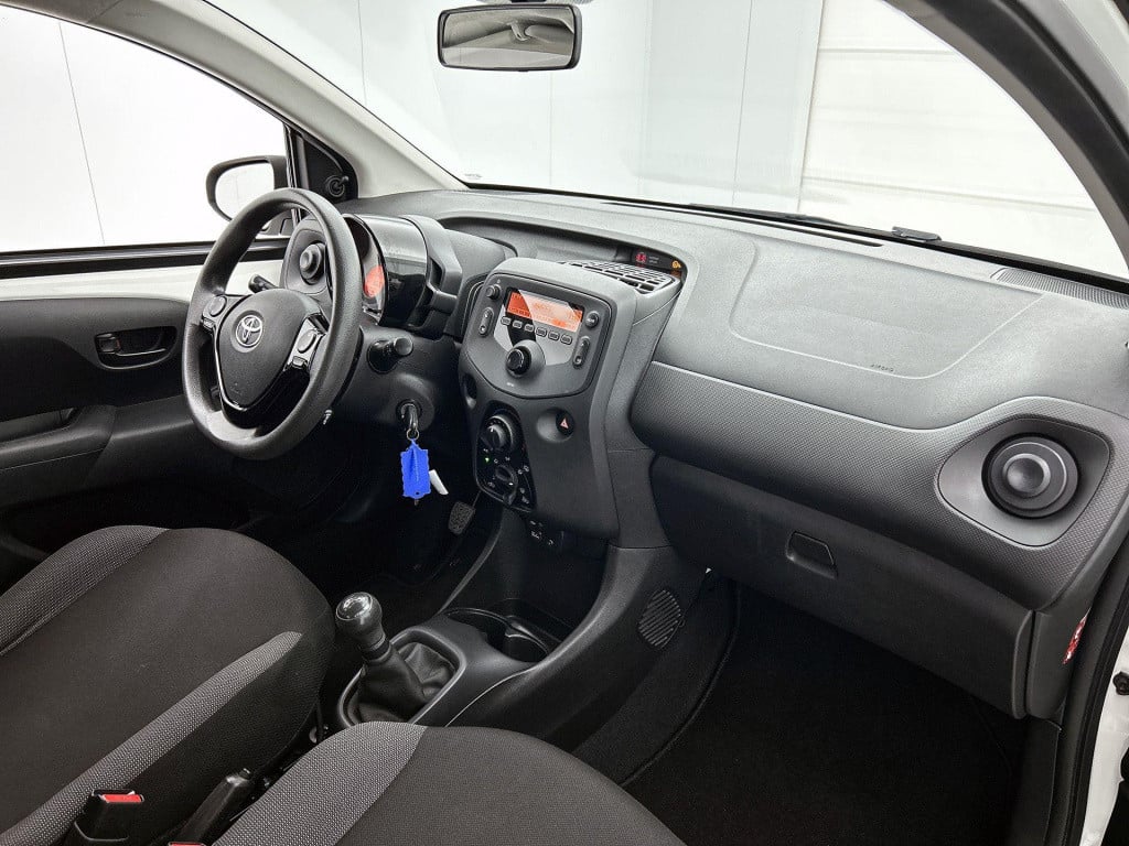 Toyota Aygo 1.0 vvt-i x-fun | airco | bluetooth
