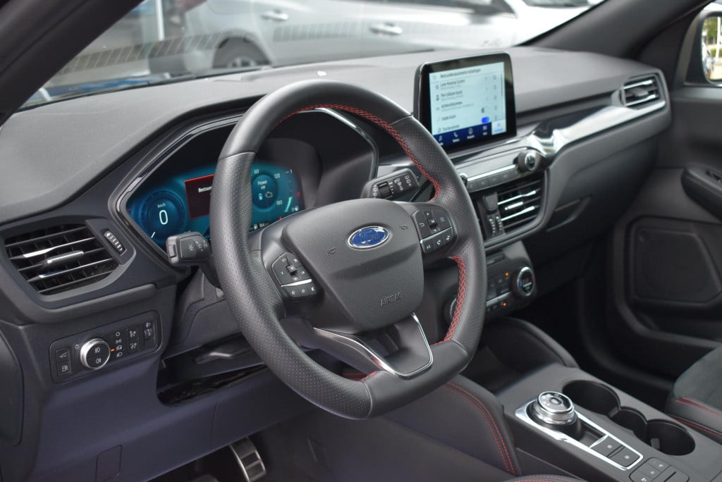 Ford Kuga 2.5 phev st-line x | climate control | cruise control | winterpak