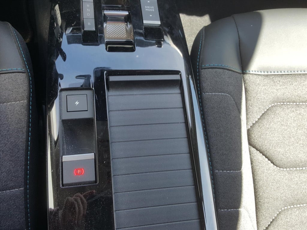 Citroen Ë-c4 feel pack 50kwh 136pk 3-fase navigatie | trekhaak | apple carp