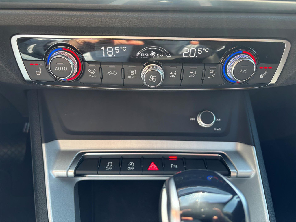 Audi Q3 35 tfsi s-line |trekhaak|pano dak|acc|elek a klep| rijklaar incl ga