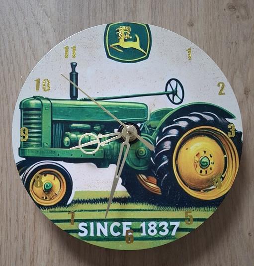 John Deere Klokje 20CM  GRATIS