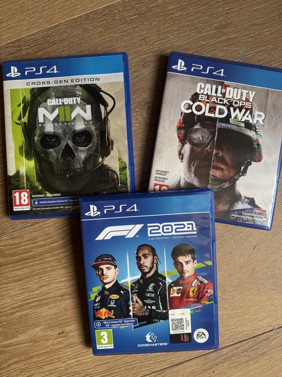 Playstation 4 met toebehoren