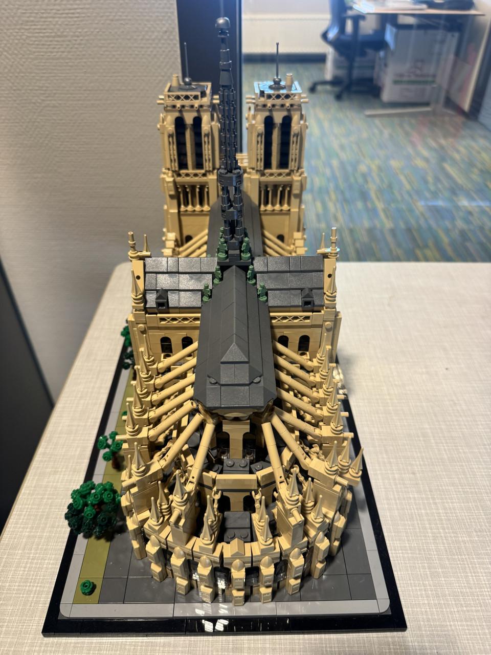Lego 21061 Notre Dame