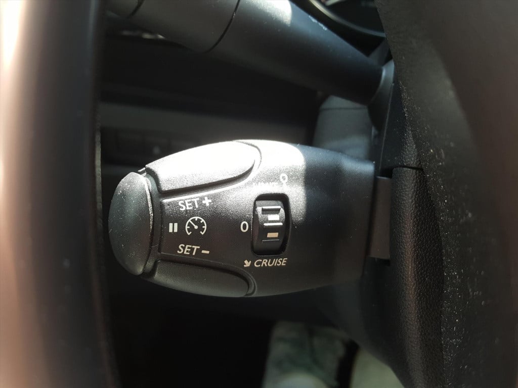 Citroen DS3 1.2 vti 82pk so chic navigatie | cruise & climate control | par