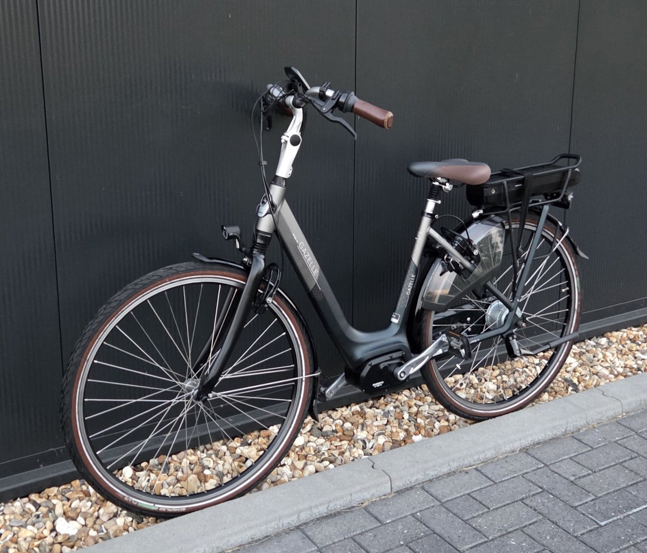 Gazelle Orange C8 HMS 49cm