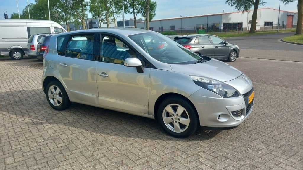 Renault Scenic 2.0 dynamique