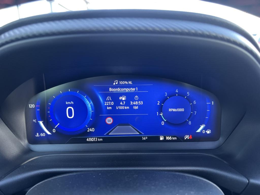 Ford Puma 1.0i ecoboost hybrid 125pk st-line x ,panodak , 19 inch , voorrui