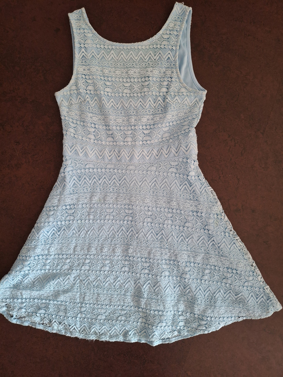 Gevoerd kanten jurkje ijsblauw FB Sister 36/S V-neck