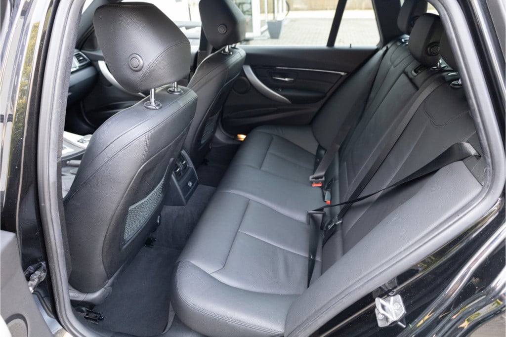 BMW 3-serie touring 320i m sport edition ✅leder✅trekhaak elektrisch✅navipro