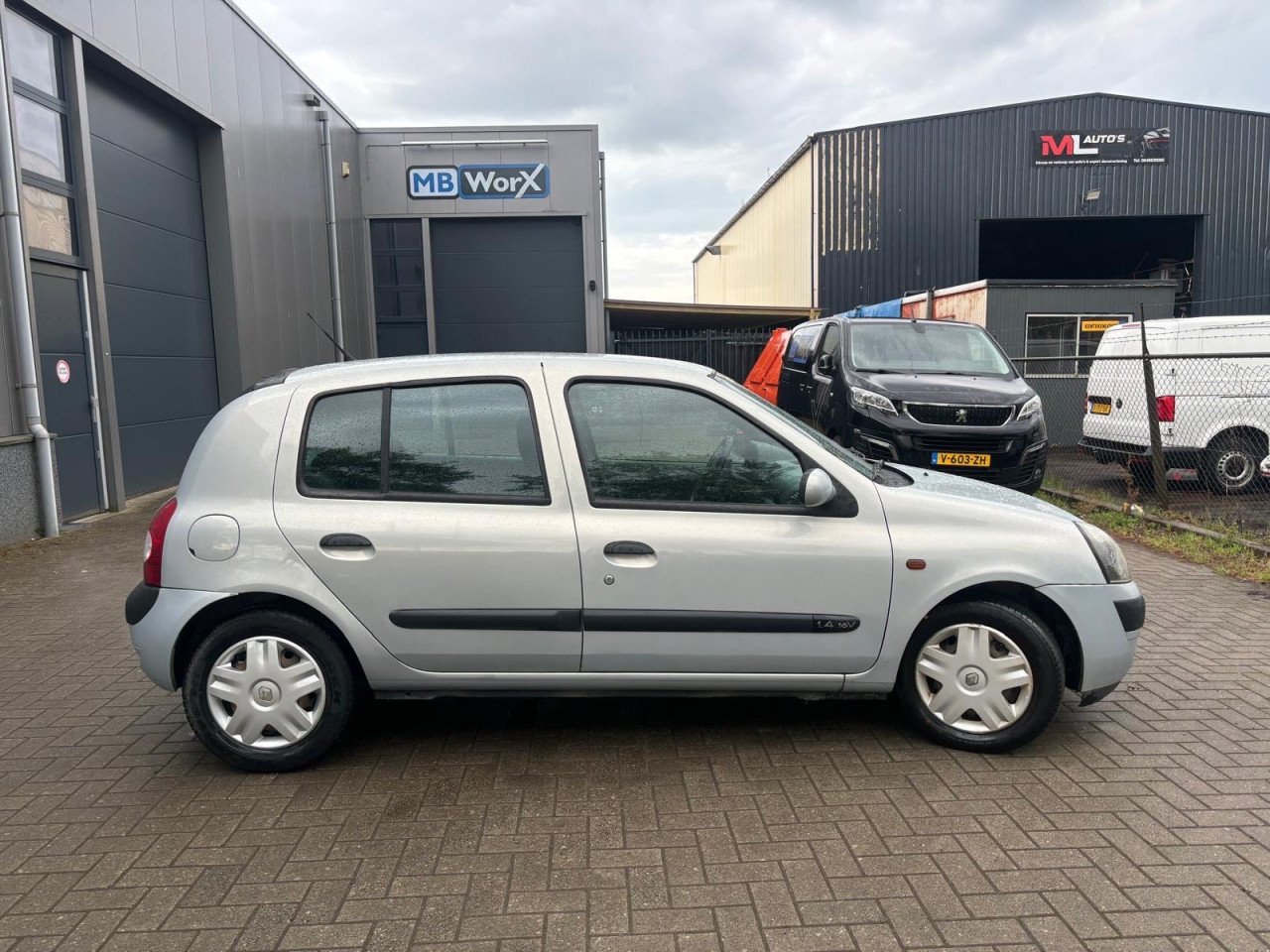 Renault Clio 1.4-16V Automaat