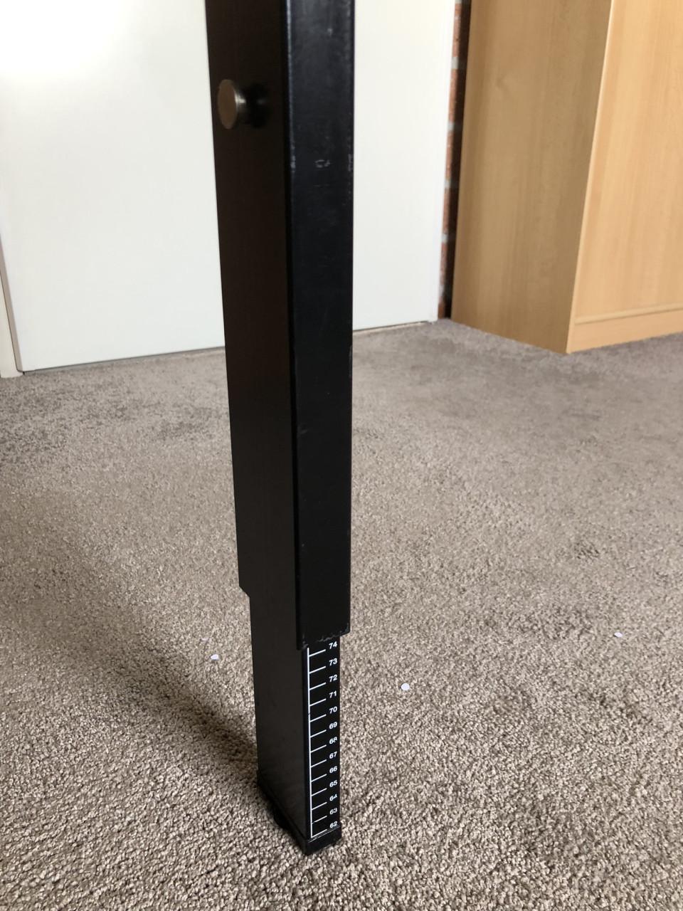 Te koop goed bureau.(z.g.a.n.)