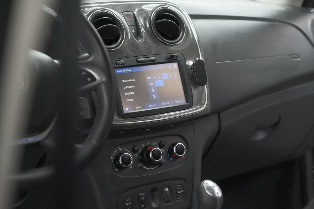 Dacia Sandero Stepway tce 90 sl | navigatie | parkeersensoren | airco