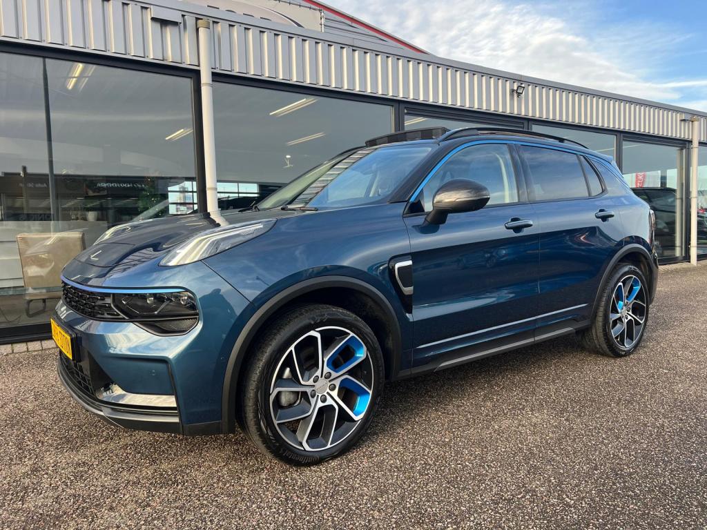 Lynk & Co 01 1.5td 261pk phev, pano, 360 graden camera, car play, adaptieve
