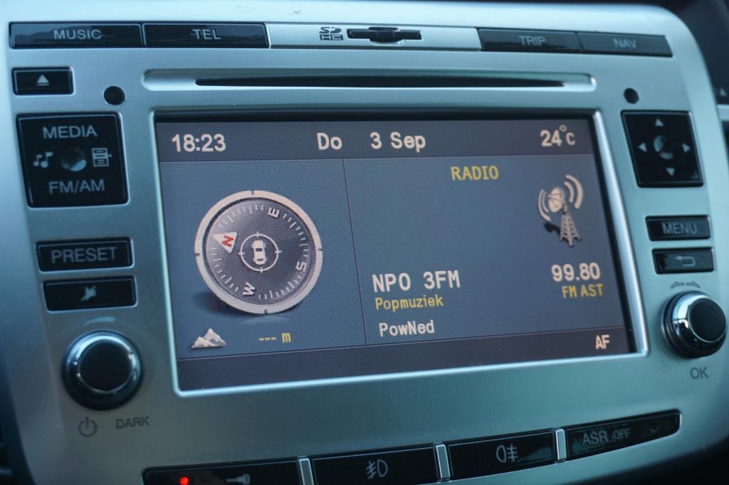 Lancia Delta 1.4-16v oro climate / navi / cruise / parkeers. / elektr. rame