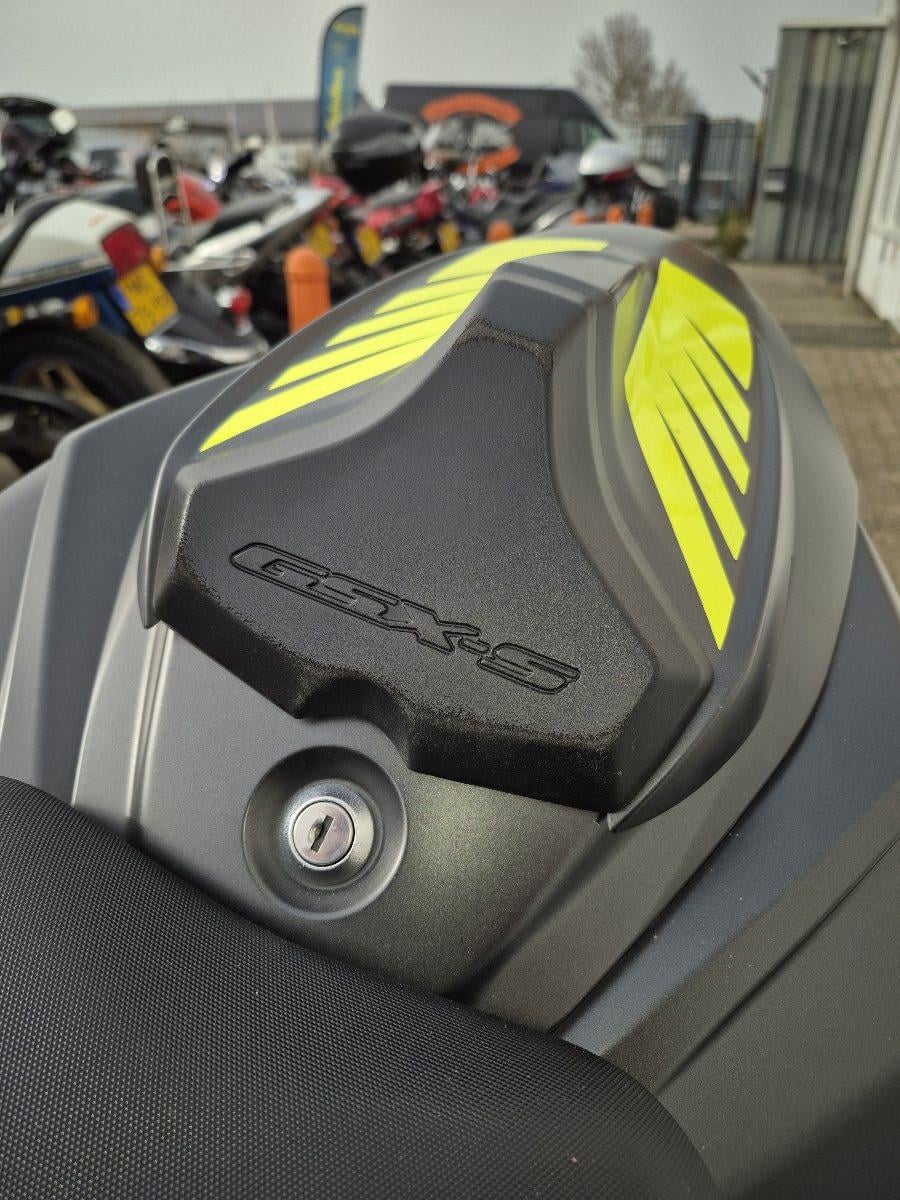 Suzuki GSX-S750 . stoere naked uit 2017