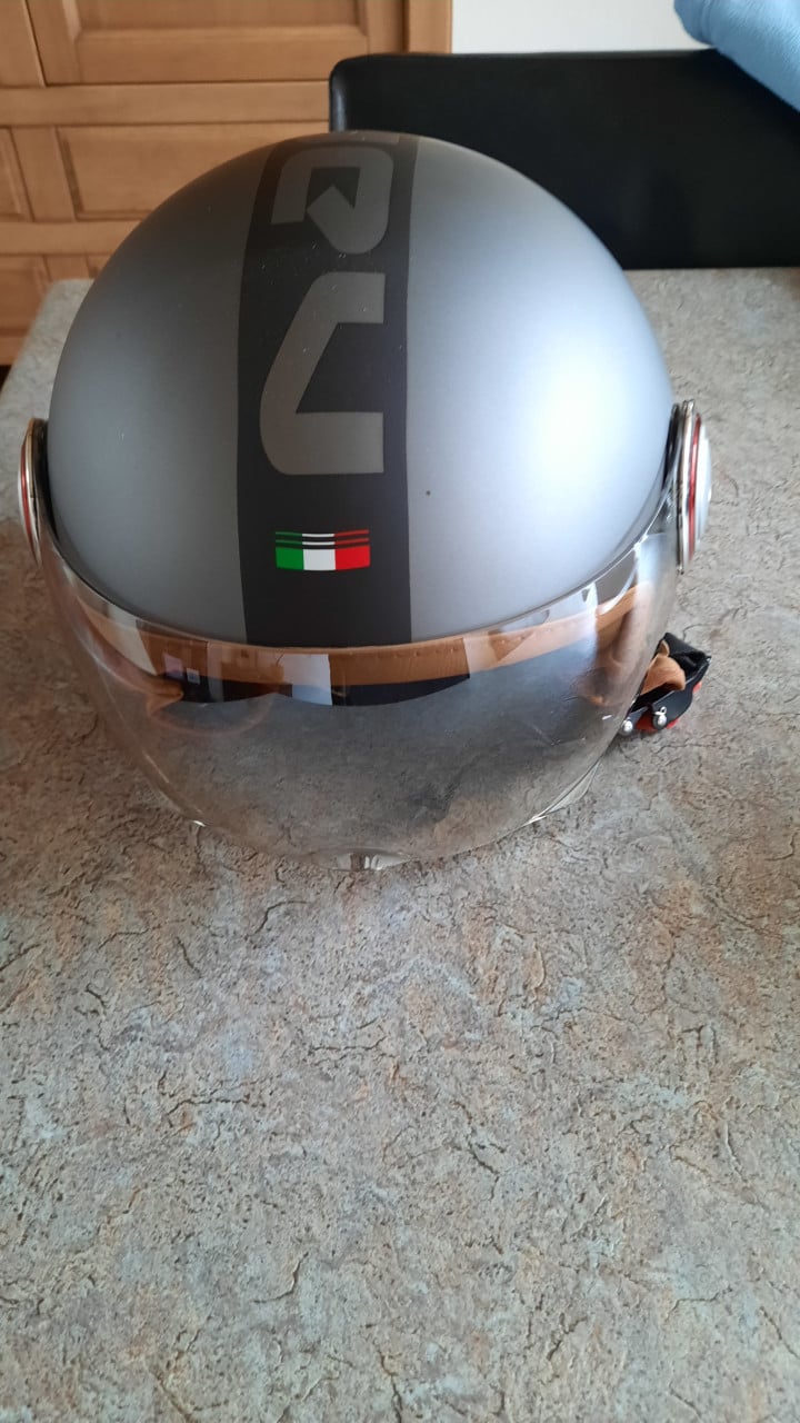 Scooter helm