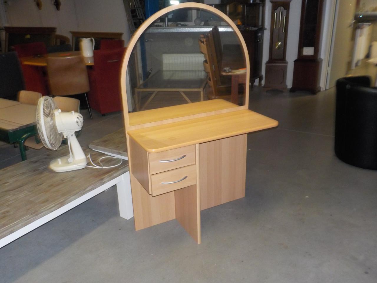 Kaptafel met spiegel in zeer goede staat