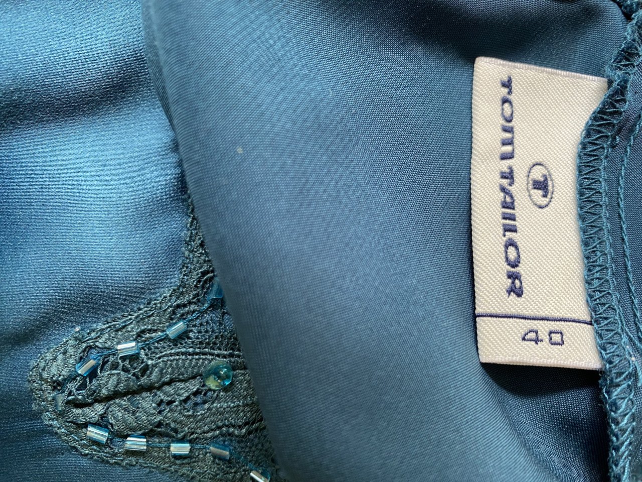 Luxe Dameskleding maat 40, blouses, jurken, rokken