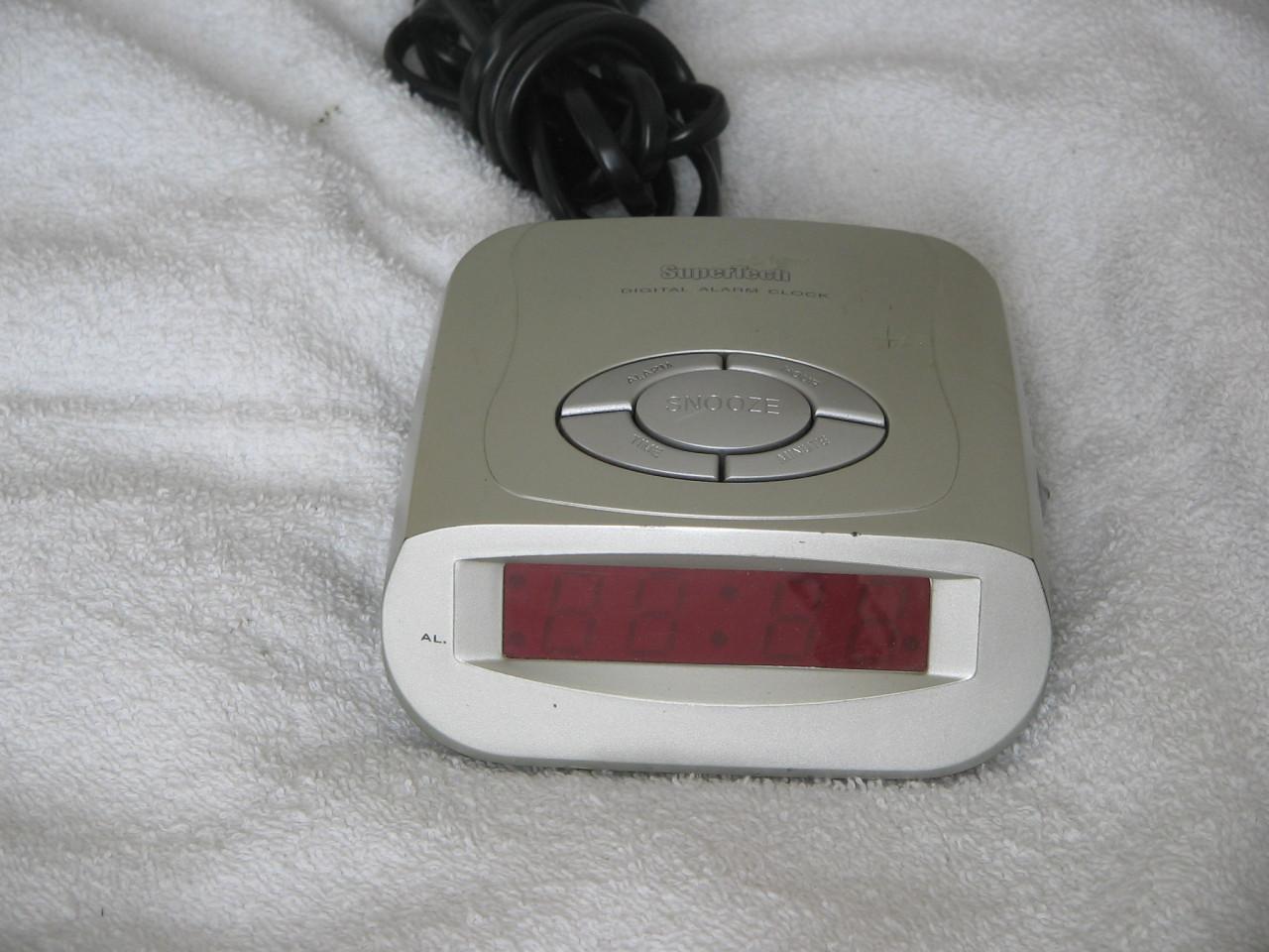 Verzameling Digitale Wekkers en Wekkerradio's.