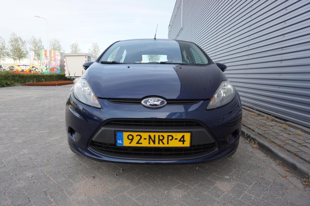 Ford Fiesta 1.25 limited airco / elektr. ramen / nap