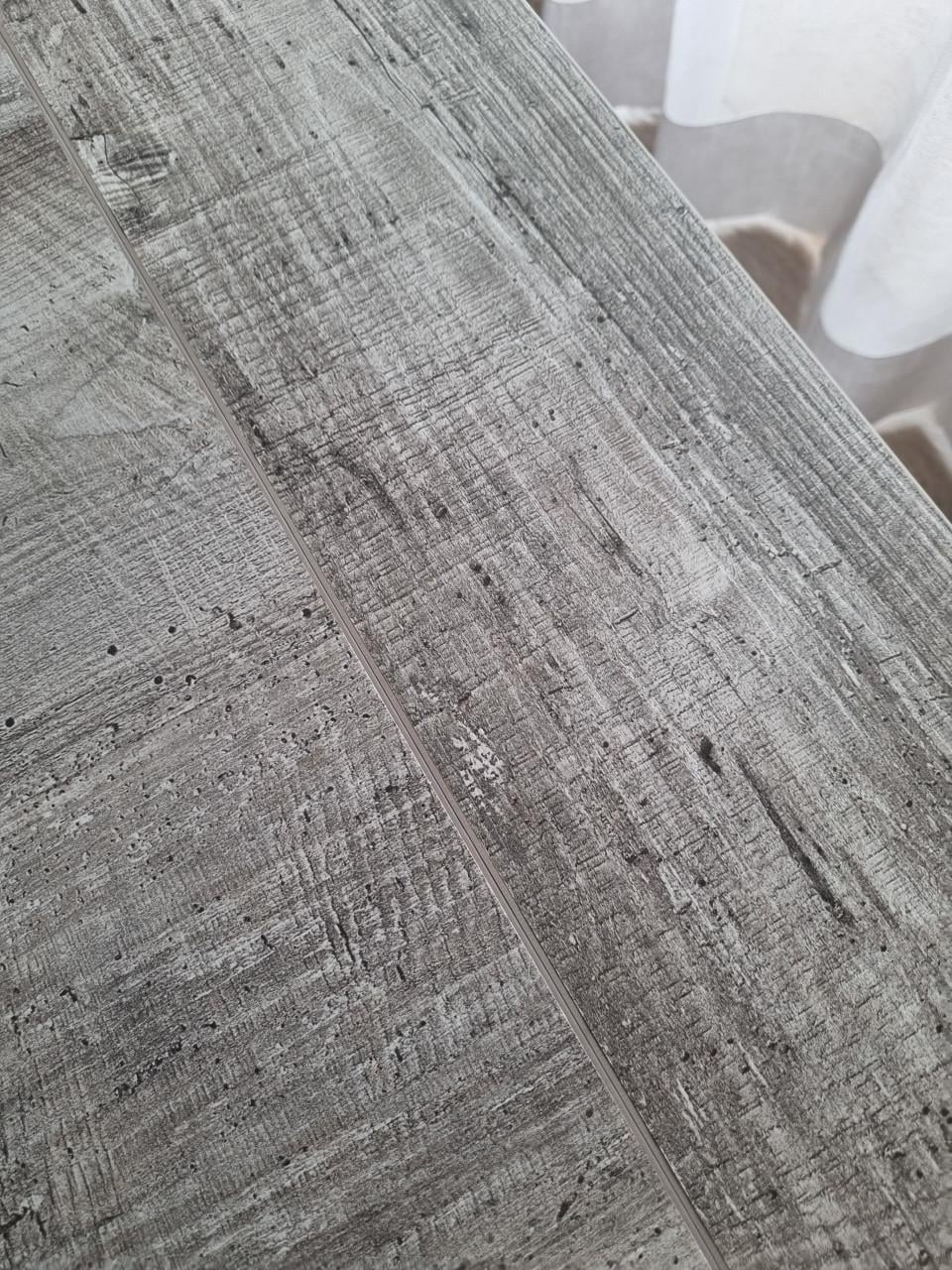 Mooie robuuste salontafel A-meubel