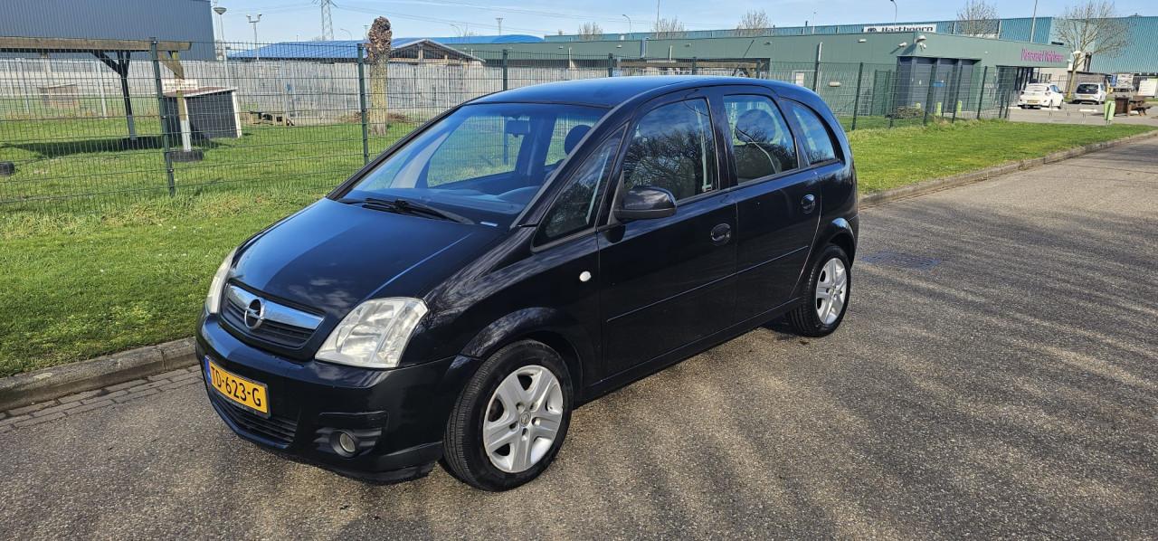 Opel Meriva 1.4-16V Cosmo Airco! Bij aflevering 1 voljaar apk!